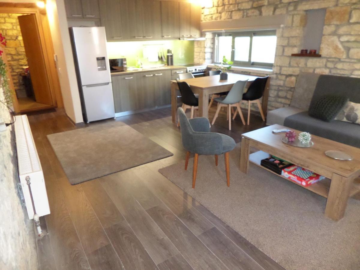 Kalpaki stone apartment 2. Bagian luar foto