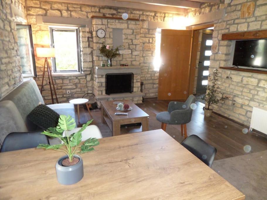 Kalpaki stone apartment 2. Bagian luar foto